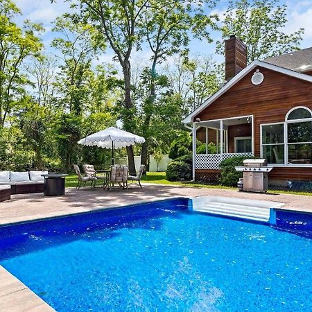 Harts Cove Hideaway By Westhampton Village East Moriches Exterior photo