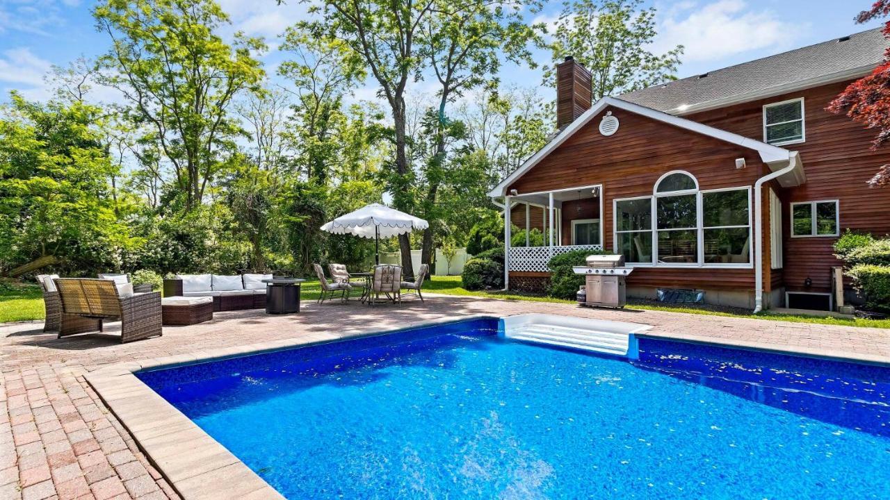 Harts Cove Hideaway By Westhampton Village East Moriches Exterior photo